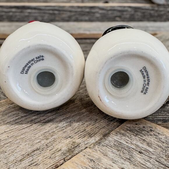 St. Nicholas Square Yuletide Snowman Couple Salt and Pepper Shaker Set, 4.25"H - Picture 7 of 7